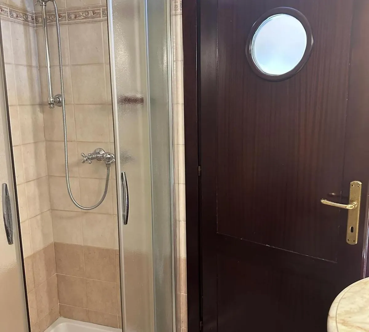 Agrihome Di Alberto Giuseppe Gulotta - Bella Vista B&B - Chalet Marinaresco Massarosa