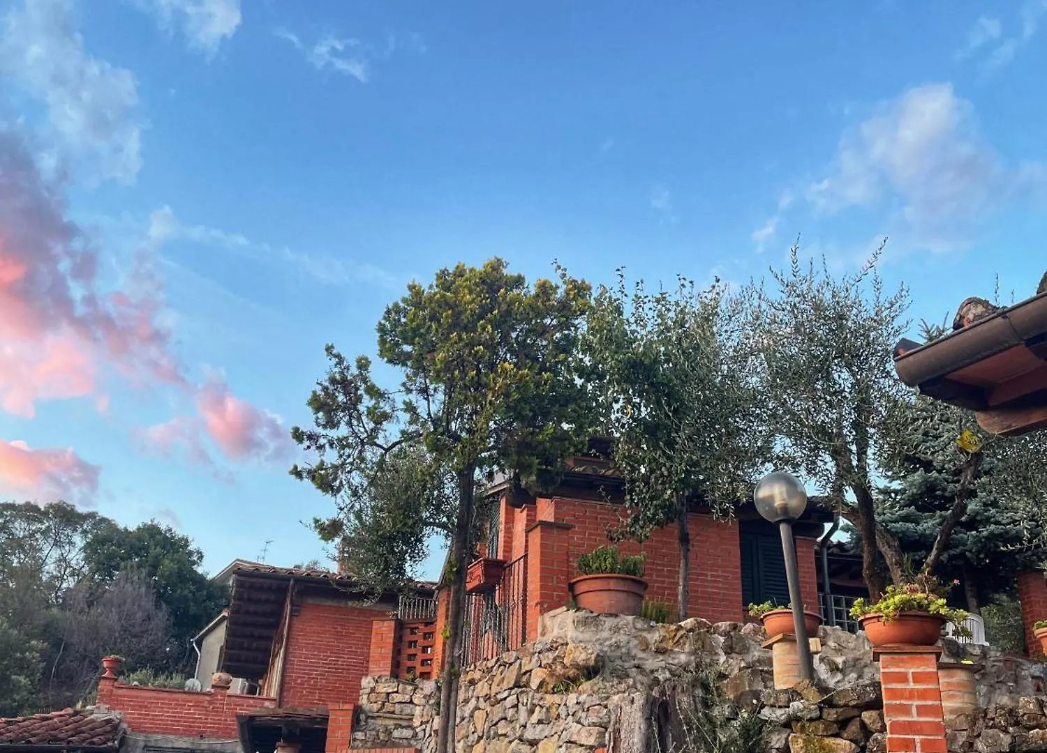 Agrihome Di Alberto Giuseppe Gulotta - Bella Vista B&B - Chalet Marinaresco Massarosa 0*,  Italy